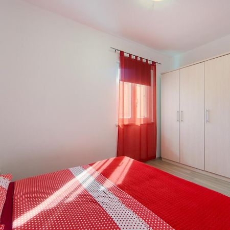Apartments By The Sea Brist, Makarska - 11078 Szoba fotó