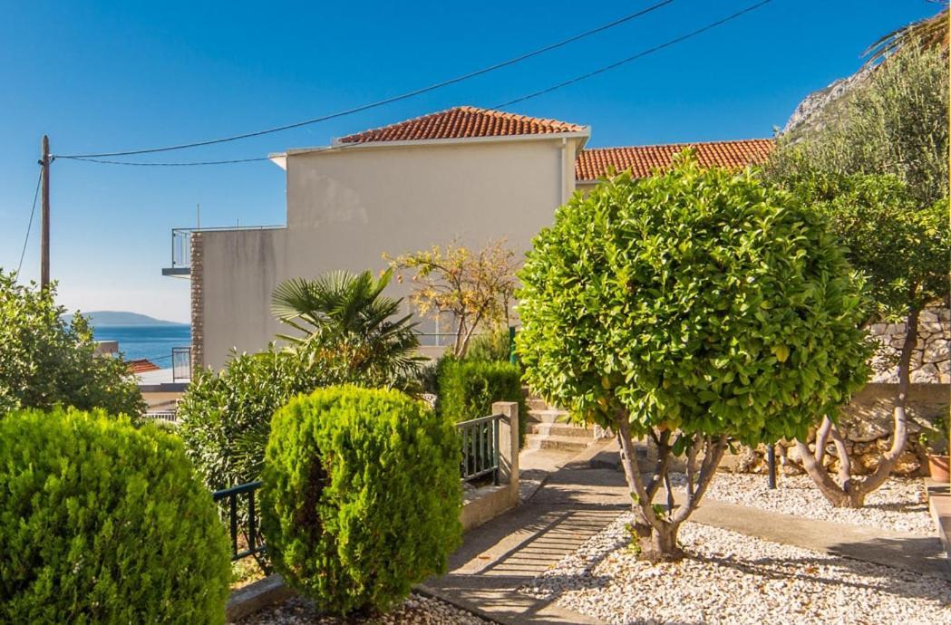 Apartments By The Sea Brist, Makarska - 11078 Kültér fotó