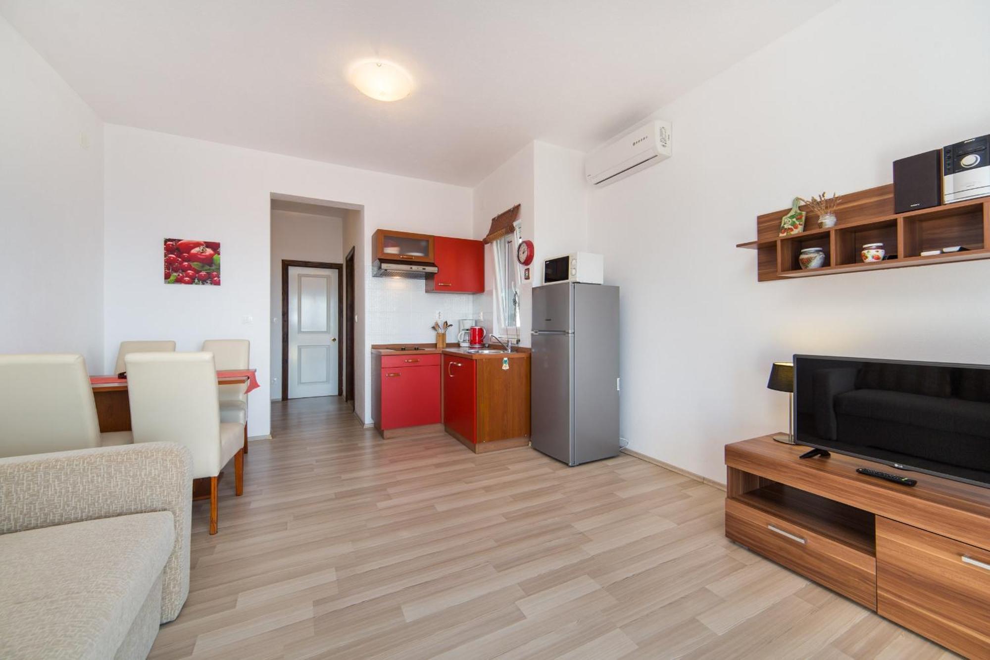 Apartments By The Sea Brist, Makarska - 11078 Szoba fotó