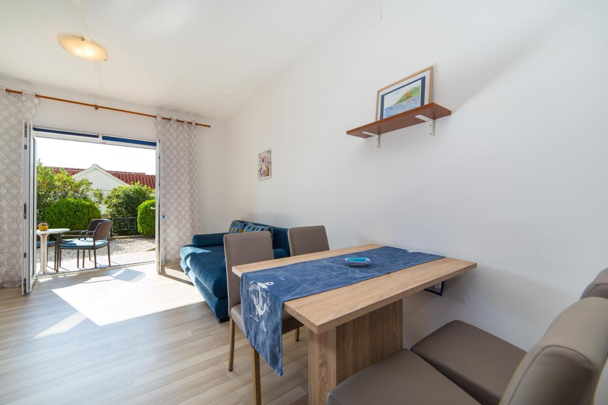Apartments By The Sea Brist, Makarska - 11078 Szoba fotó