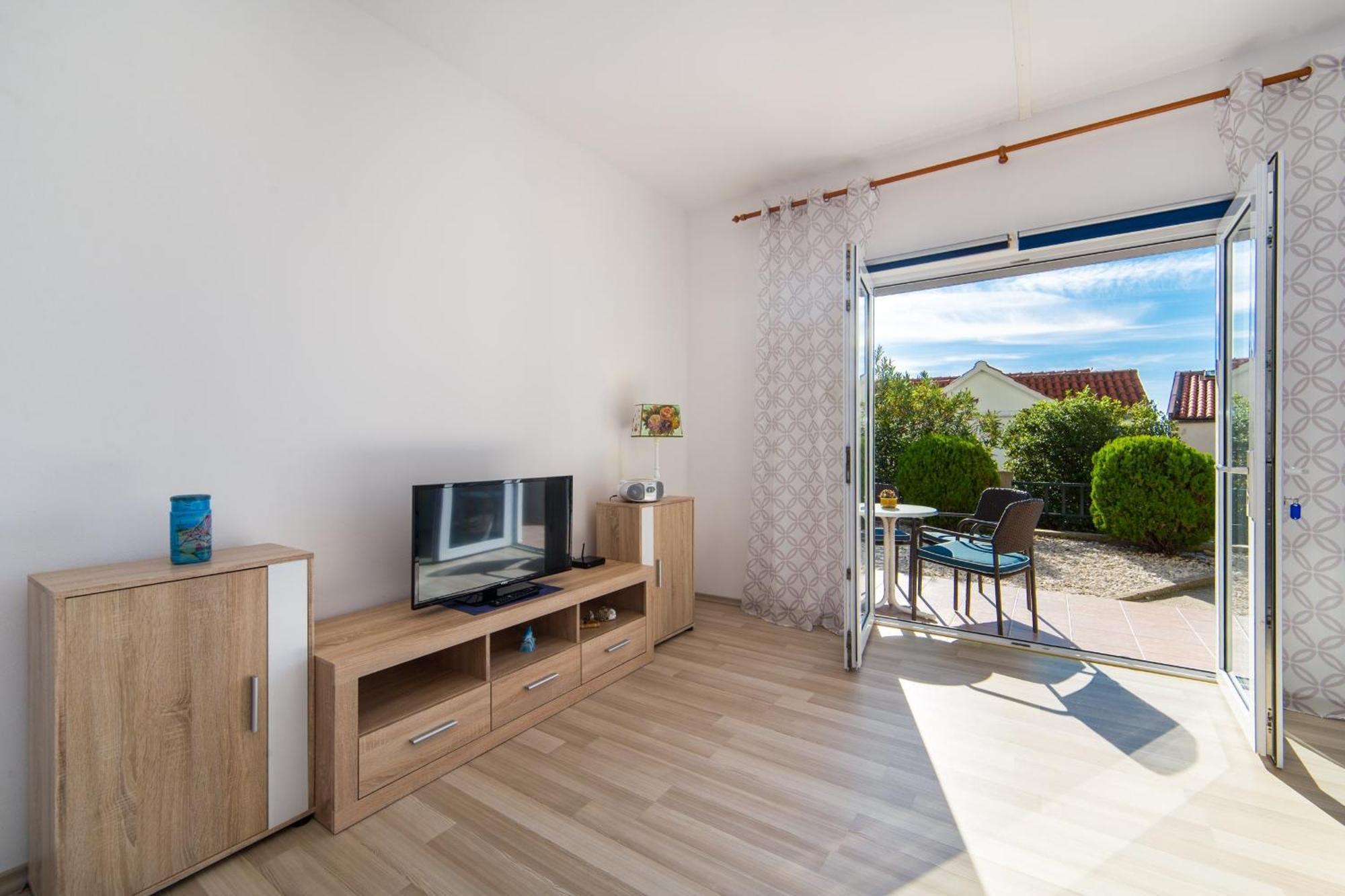 Apartments By The Sea Brist, Makarska - 11078 Szoba fotó